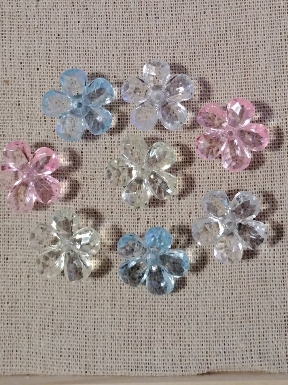 8 Pcs Large Pastel Colored Flowers Photo Memo Bulletin Board Tack Push Pins